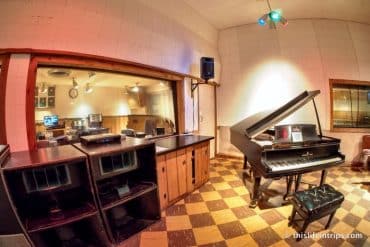 Touring RCA Studio B - Home of the Nashville Sound 4