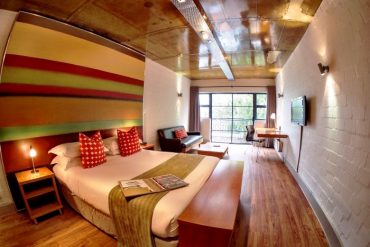 How to Stay Hip in Cape Town - Hippo Hotel Review 4