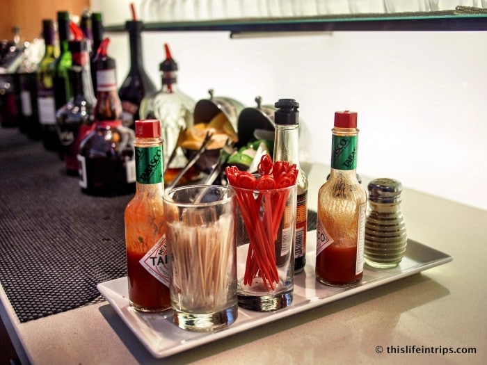 A Peek Inside the Toronto Maple Leaf Lounge 10