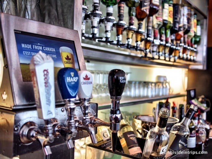 A Peek Inside the Toronto Maple Leaf Lounge 3