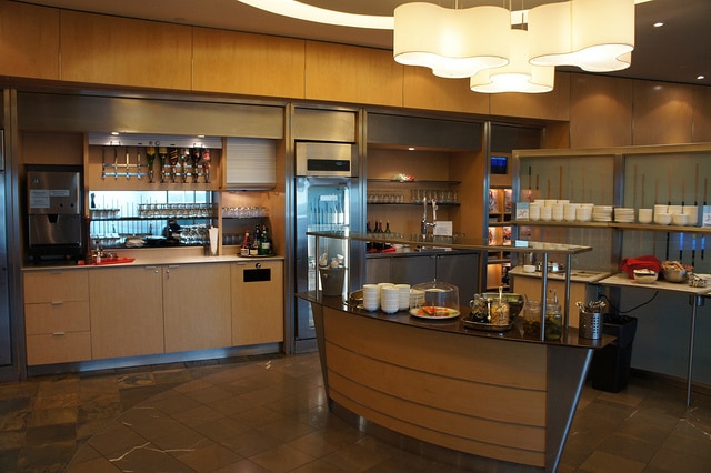 Edmonton Maple Leaf Lounge