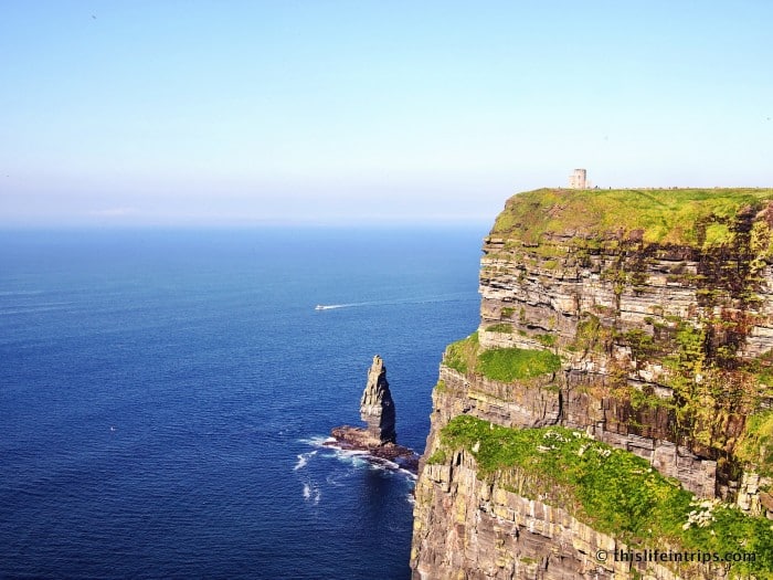 walk along the Cliffs of Moher