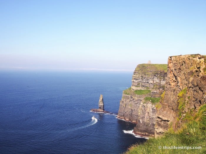 walk along the Cliffs of Moher