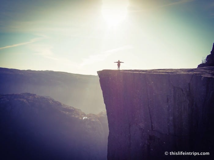 hiking Preikestolen