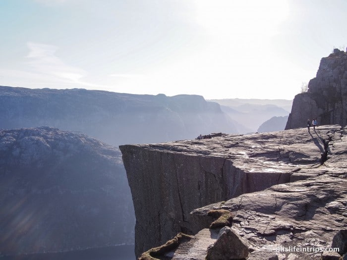 hiking Preikestolen