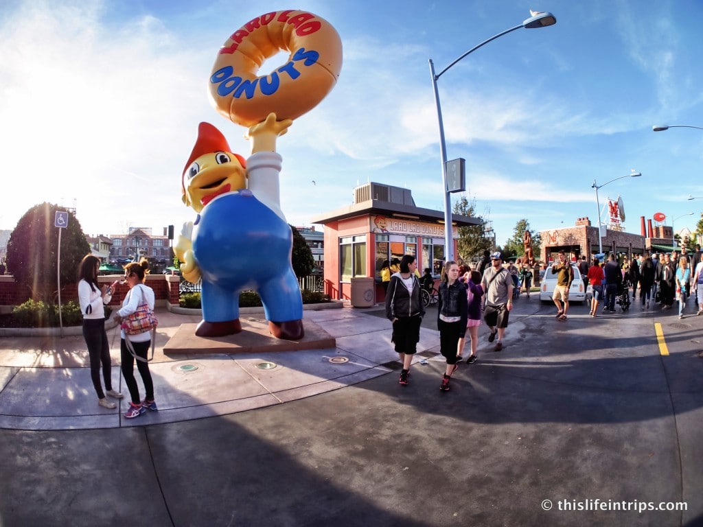 Walk around Universal Studios