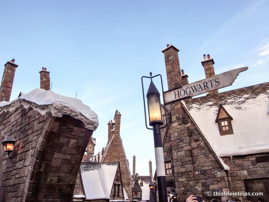 Walk around Universal Studios