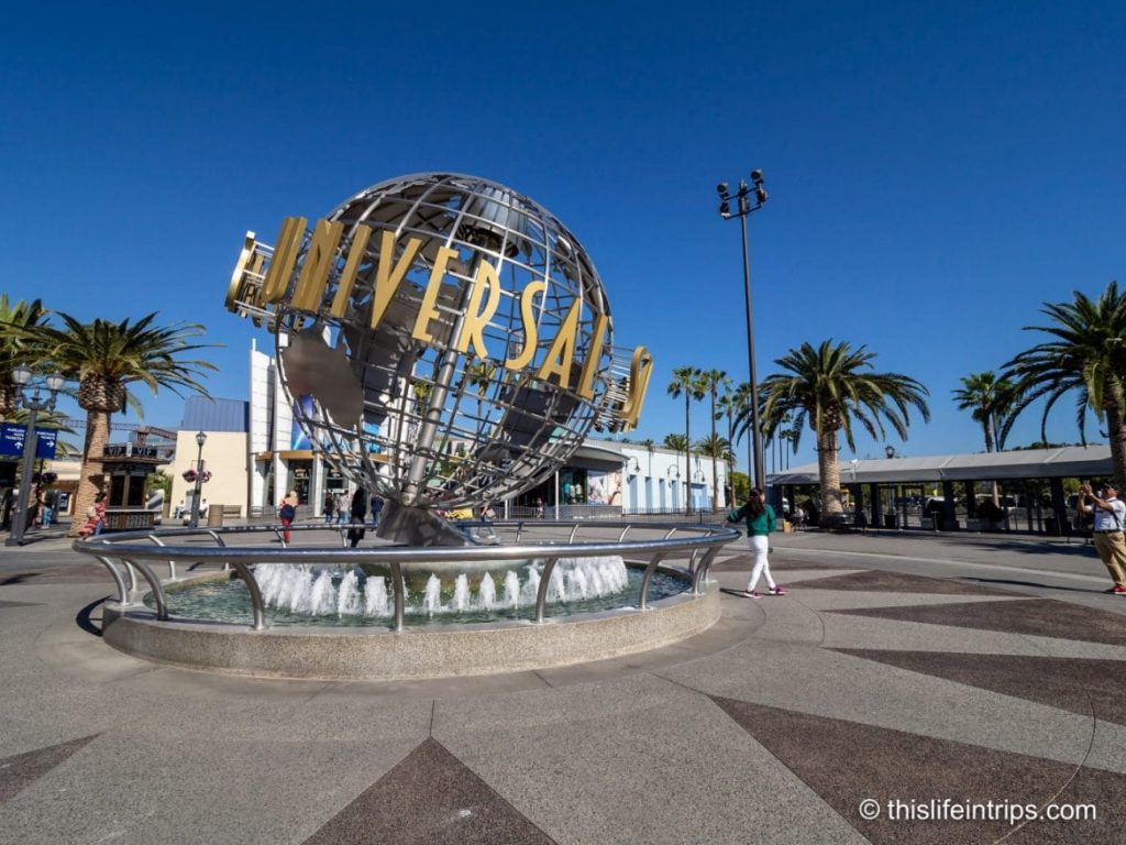 The iconic Universal Studios statue