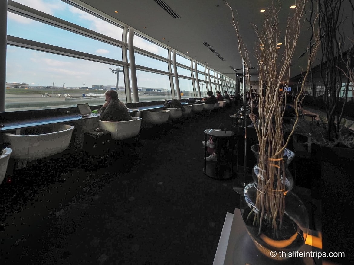 Review: ANA Business Class Lounge - Haneda, Tokyo