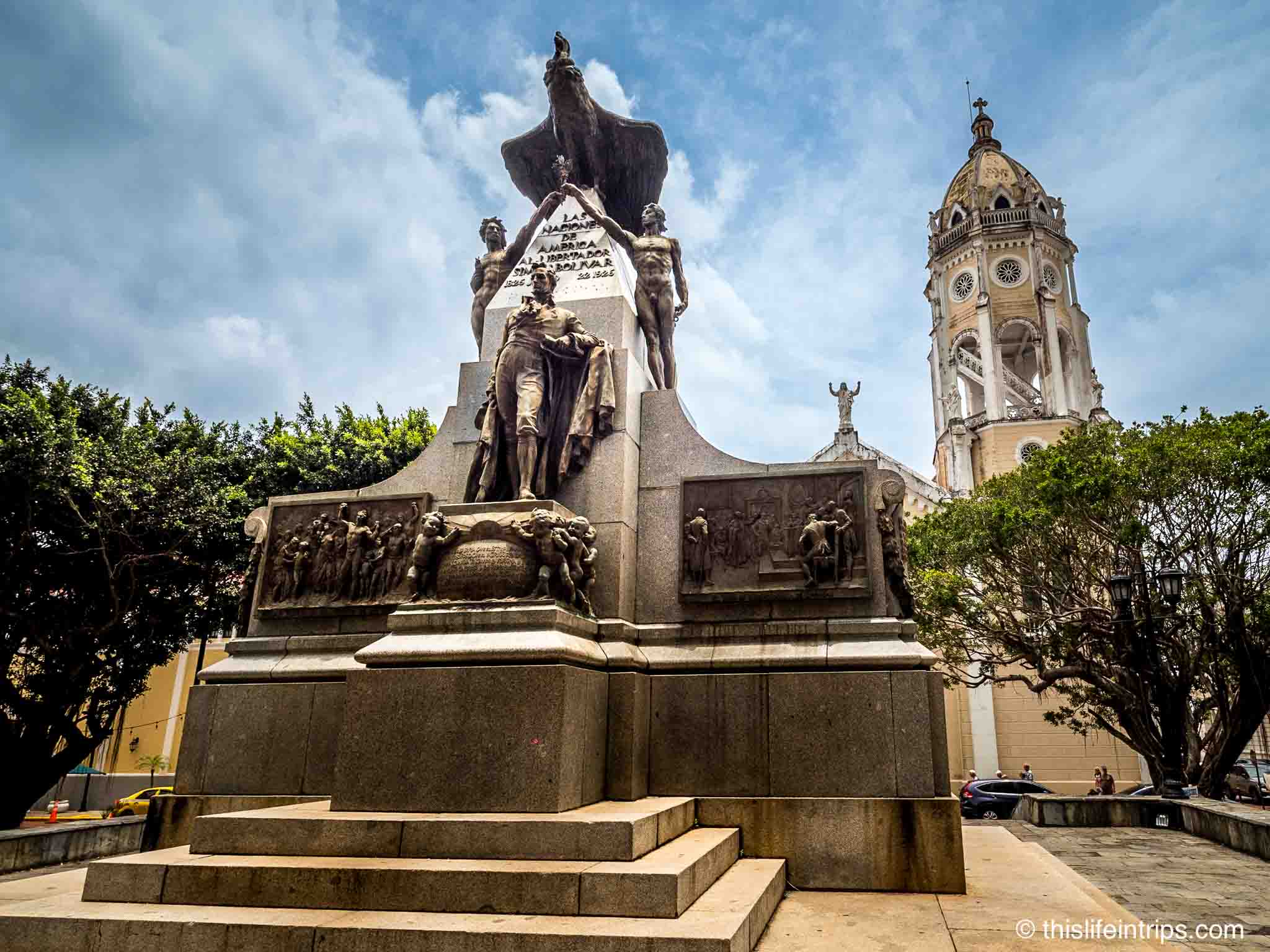 Bolivar Plaza: Where Panama's past comes alive
