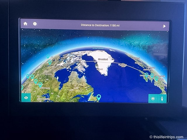 westjet dreamliner business class IFE
