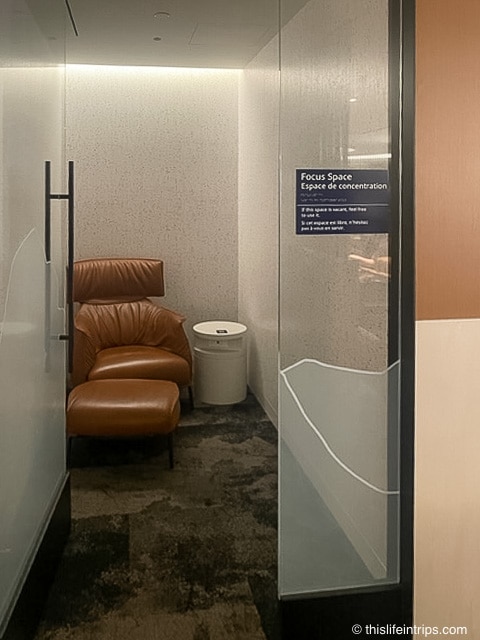 Westjet Lounge Calgary Airport quiet room
