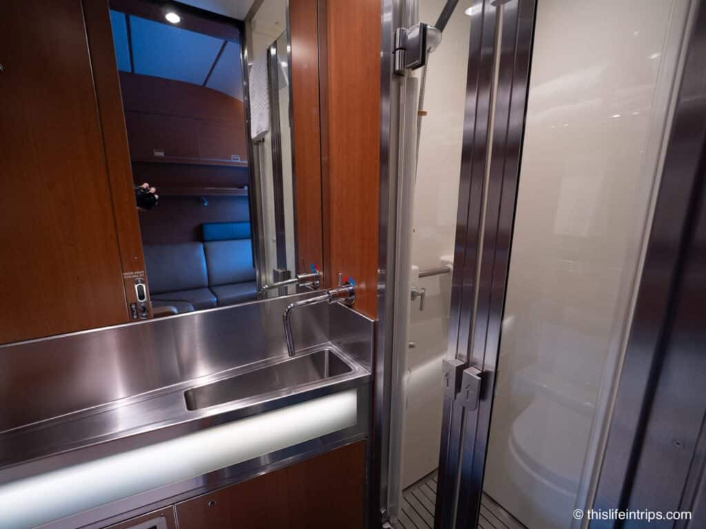 Prestige Class cabin private bathroom