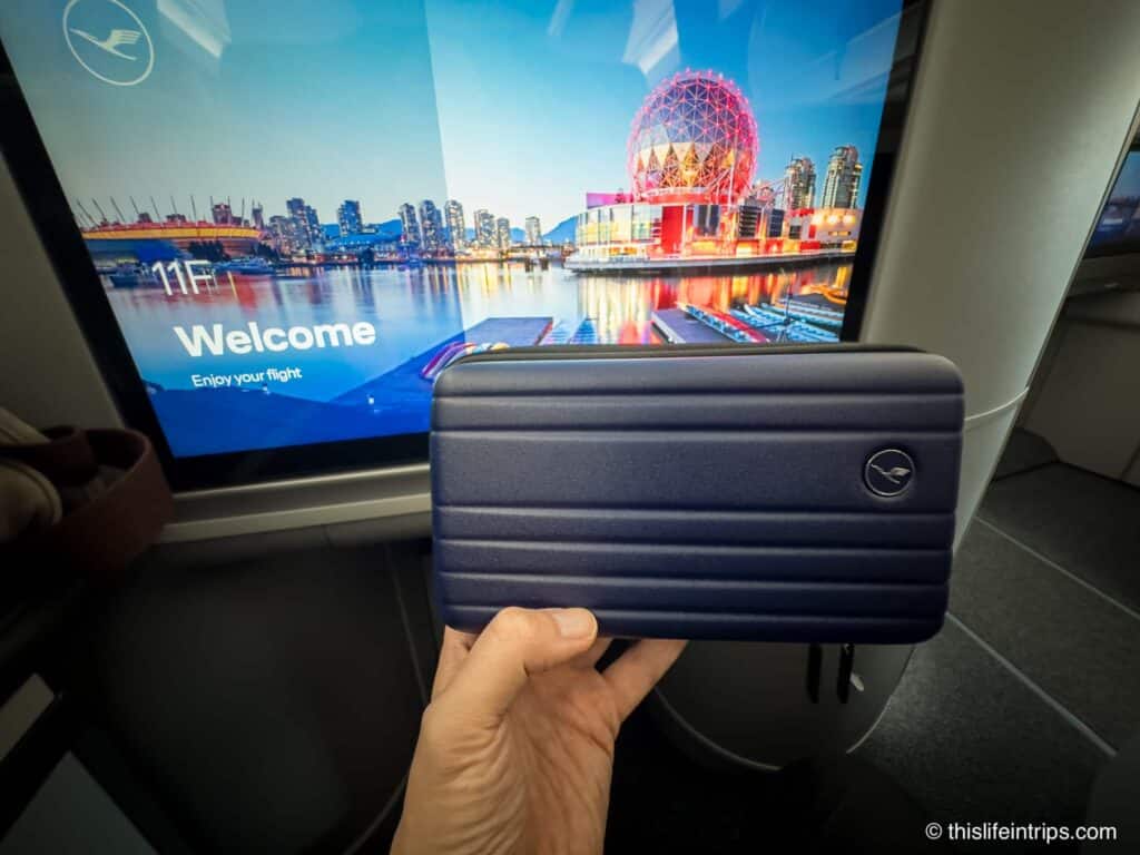 Lufthansa Allegris business class amenity kit