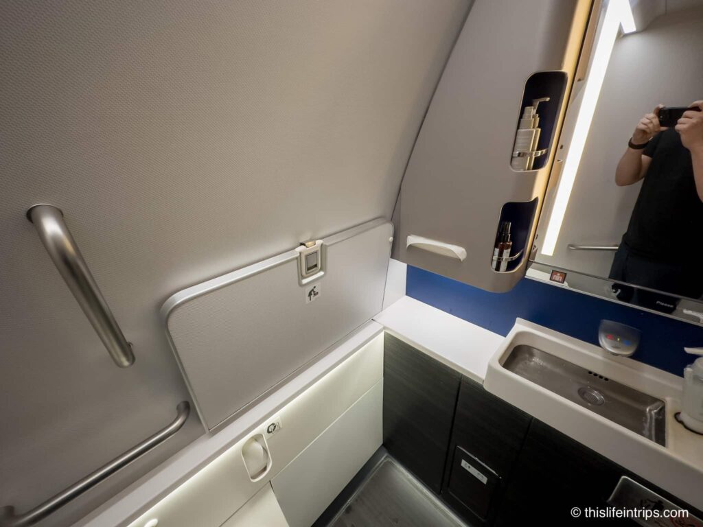 United Polaris bathroom