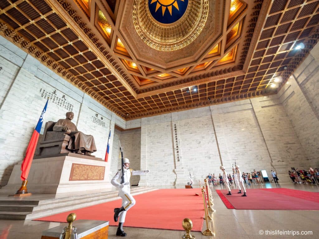 Changing of the guard's Guards at the Chiang Kai-shek Memorial Hall in Taipei