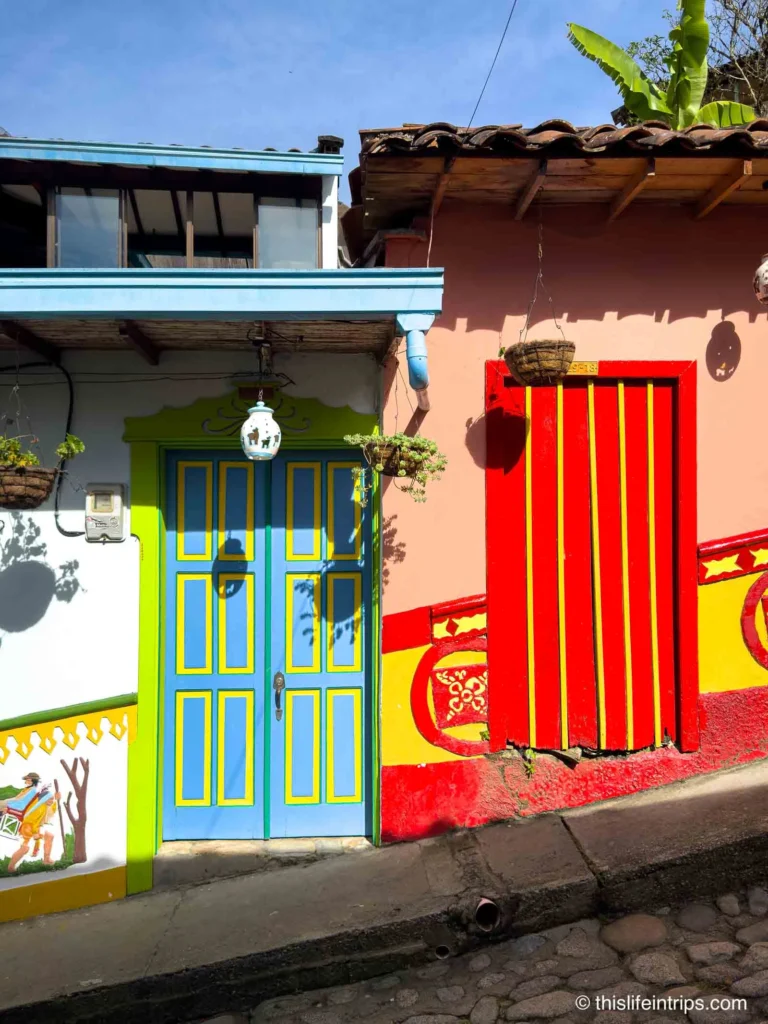 The coulourful doors of Guatapé