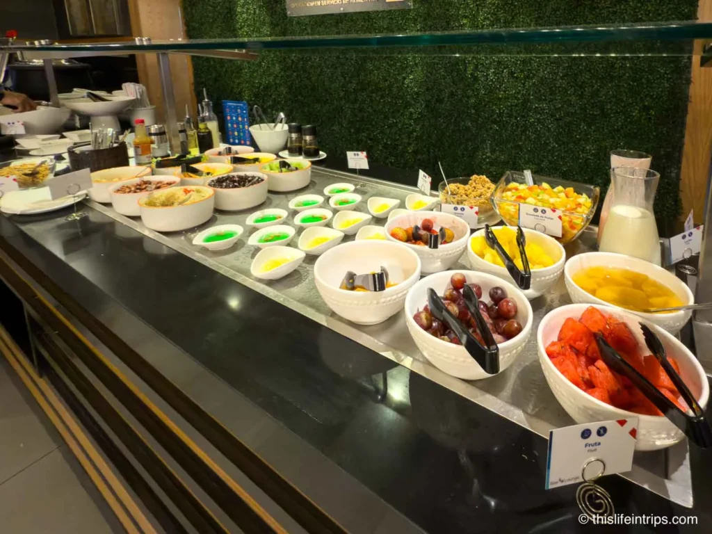 food at the Sala VIP Quito Airport lounge