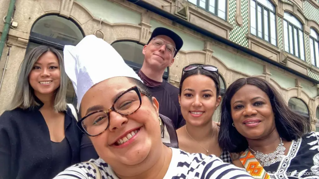Porto tapas Canto cooking class group photo