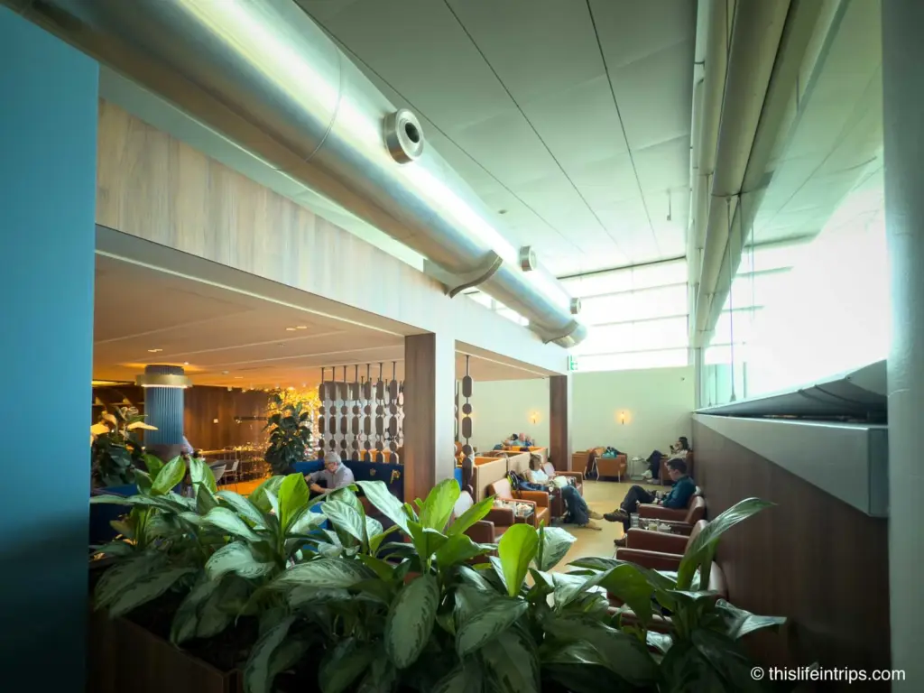 Inside the lone Porto airport lounge