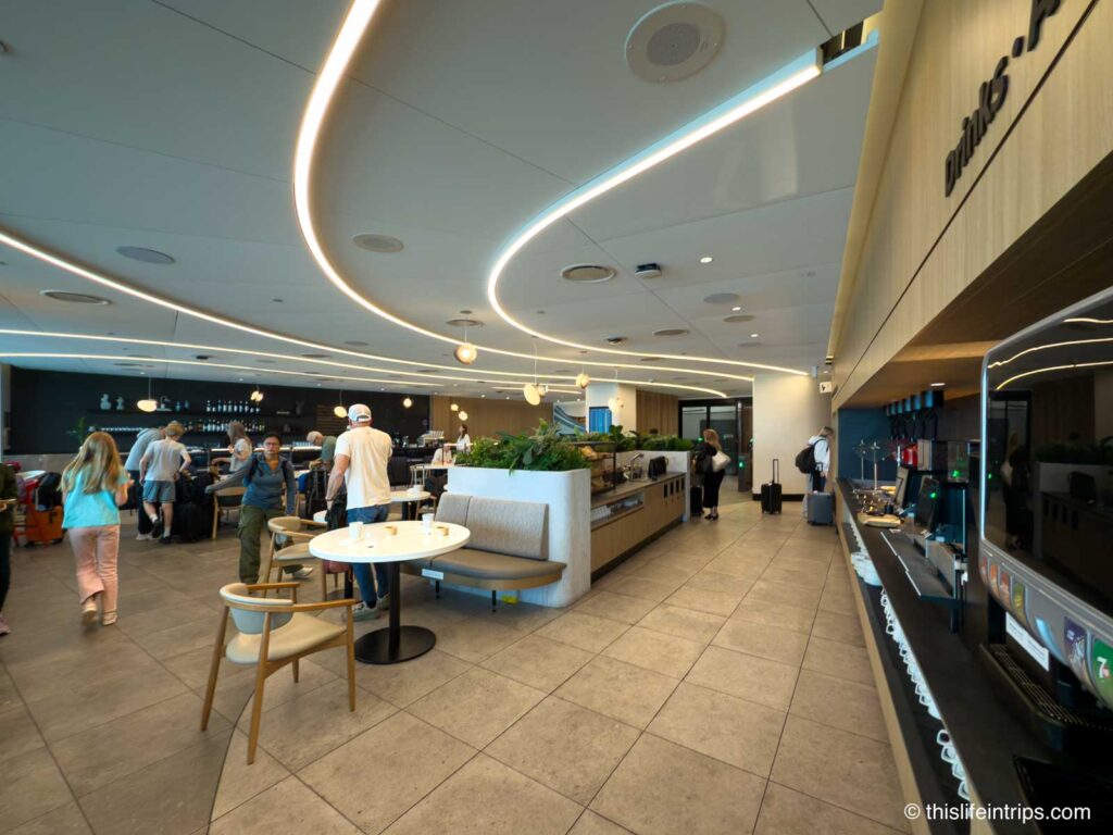 Air Canada Cafe C50 gate