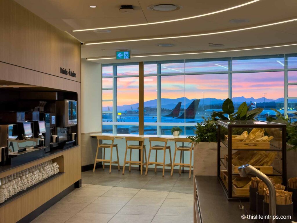 Inside the YVR Air Canada Cafe