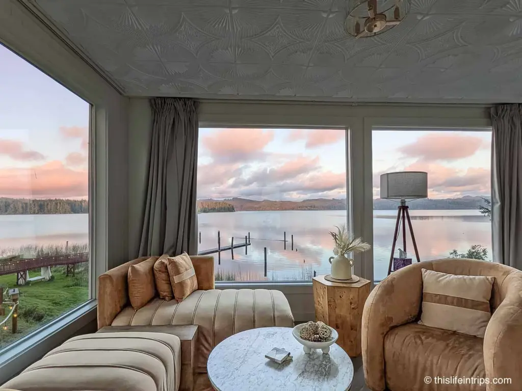 Sunsets hit just right at this Oregon Coast cabin rental