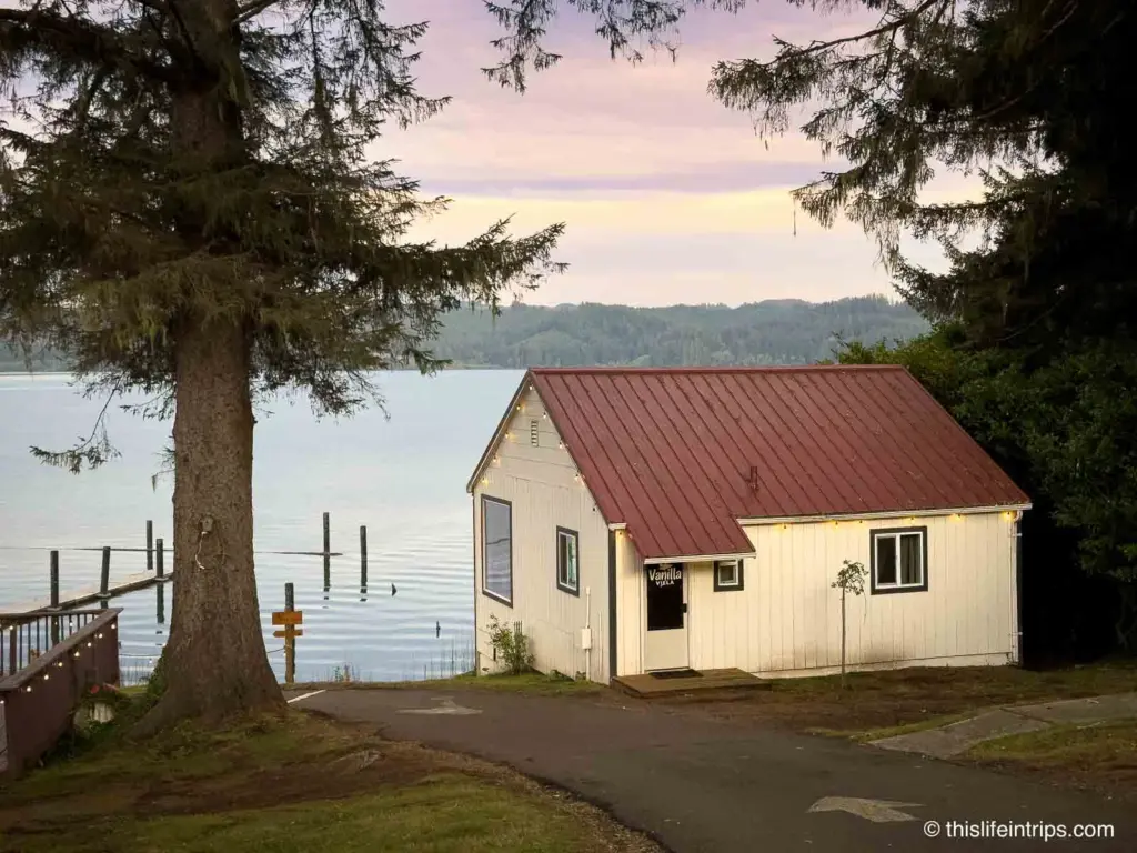The detached Vanilla Villa - cabin rentals in Oregon Coast