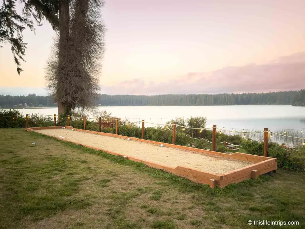cabin rentals in Oregon Coast Bocce Ball court
